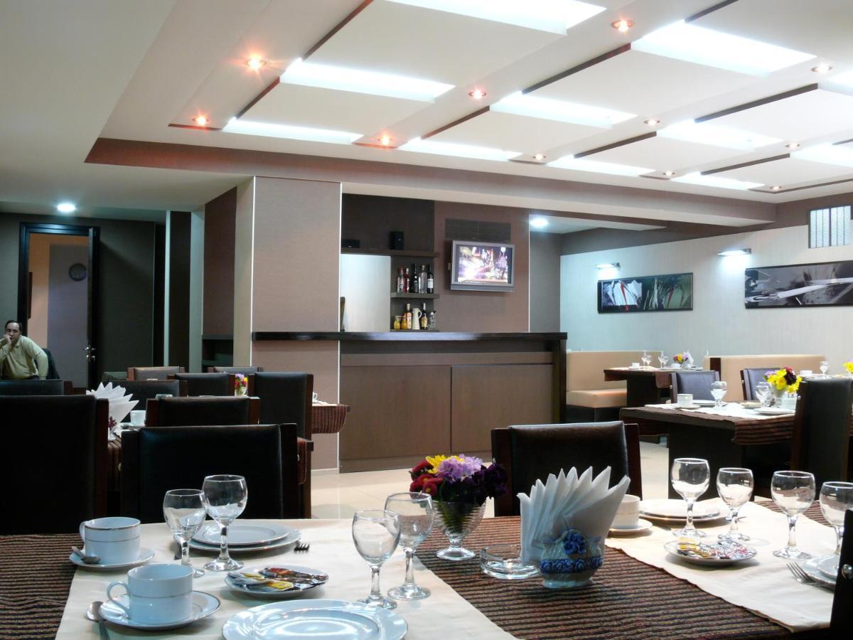 Iliani Hotel Τυφλίδα Εξωτερικό φωτογραφία