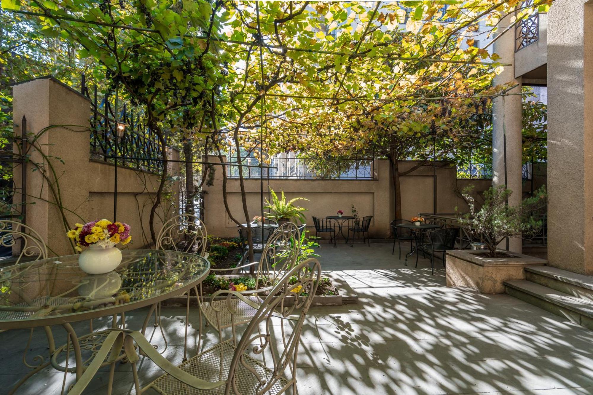 Iliani Hotel Τυφλίδα Εξωτερικό φωτογραφία