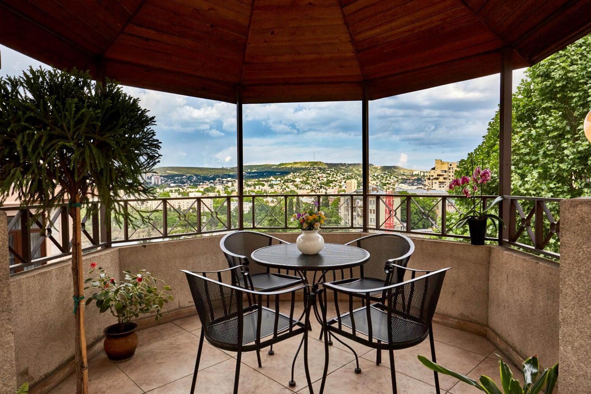 Iliani Hotel Τυφλίδα Εξωτερικό φωτογραφία