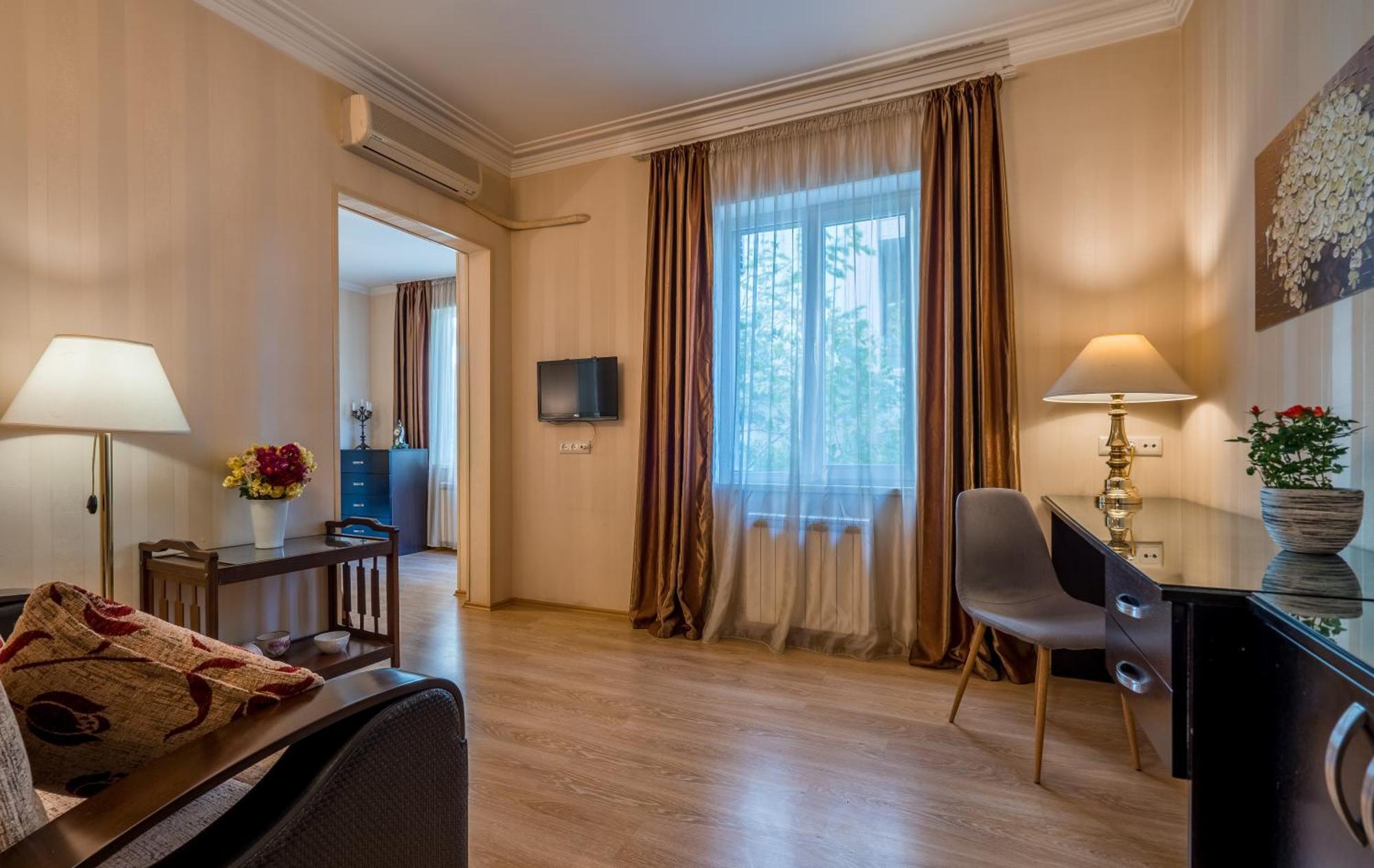 Iliani Hotel Τυφλίδα Εξωτερικό φωτογραφία