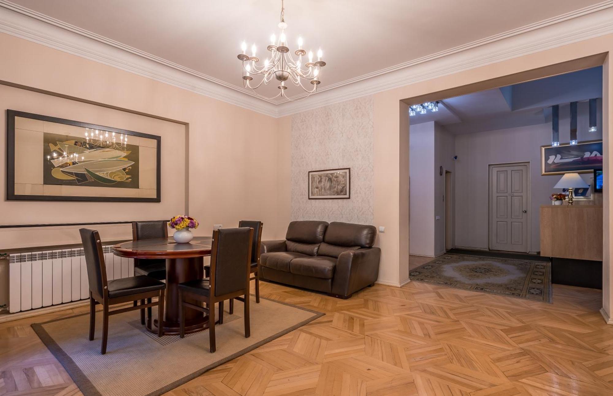 Iliani Hotel Τυφλίδα Εξωτερικό φωτογραφία